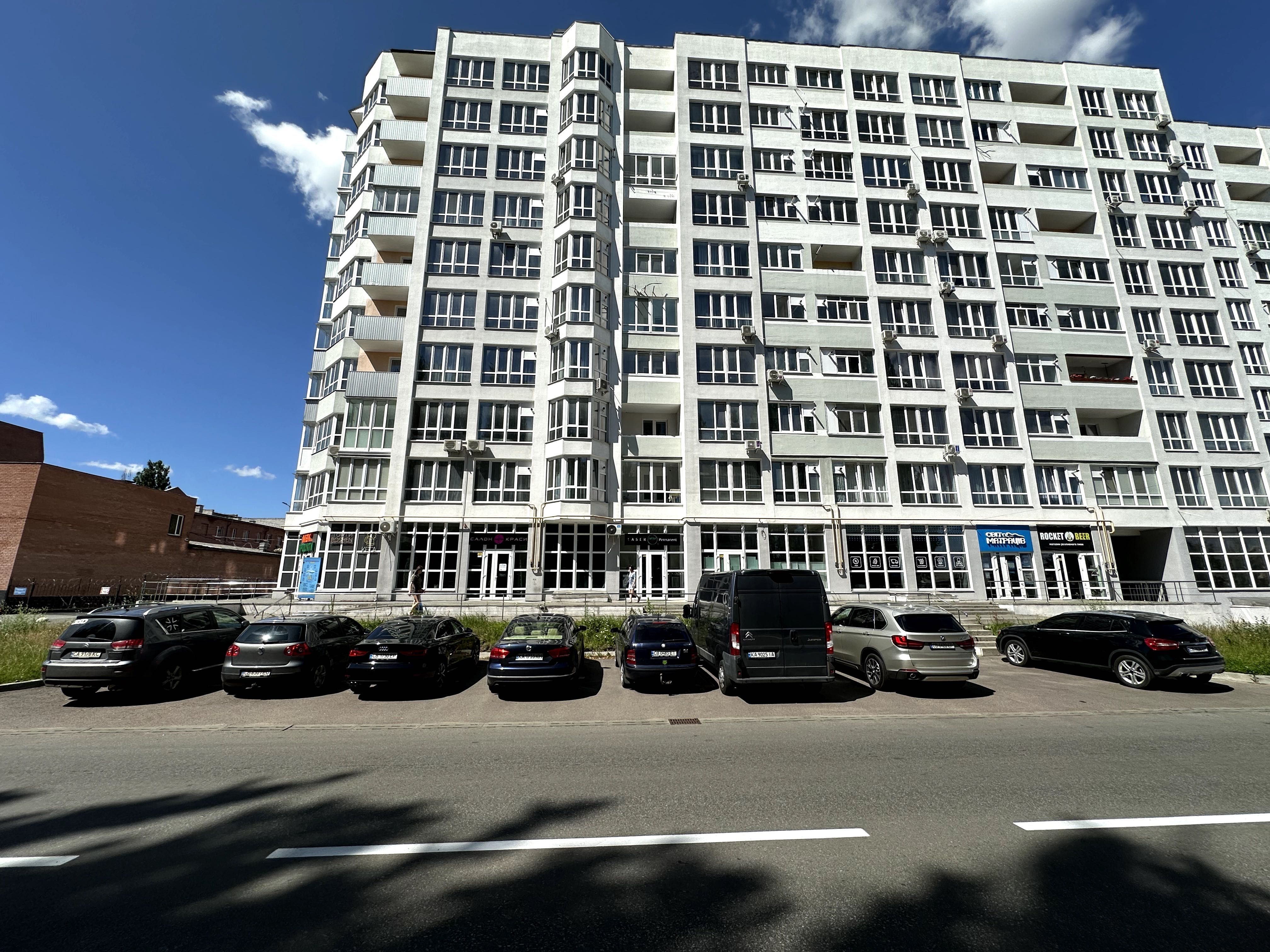 Продаж комерційного приміщення з ремонтом