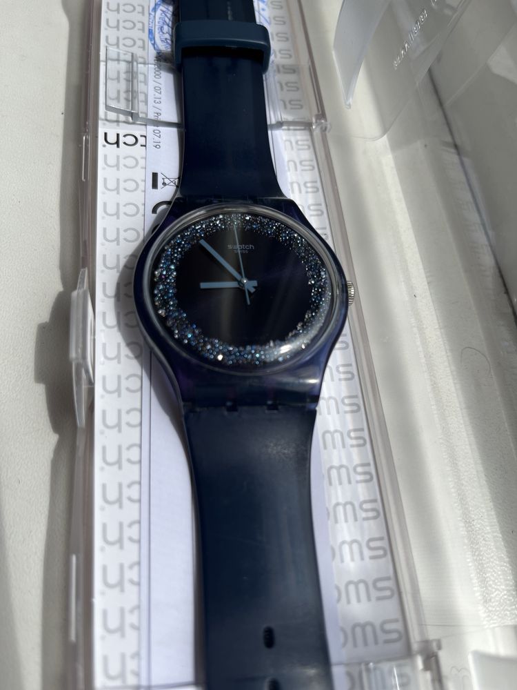 Часы Swatch blusparkles suon 134