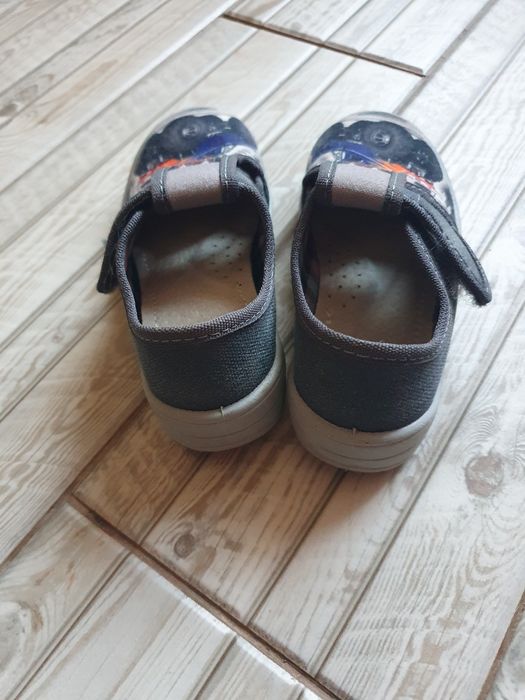 Обувь в садик 26 размер