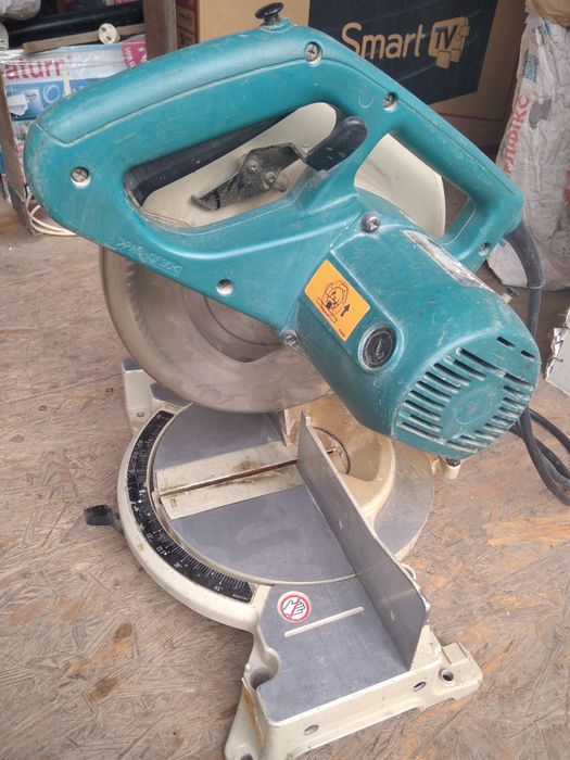 Торцовочная пила Makita LS 1040. Оригинал