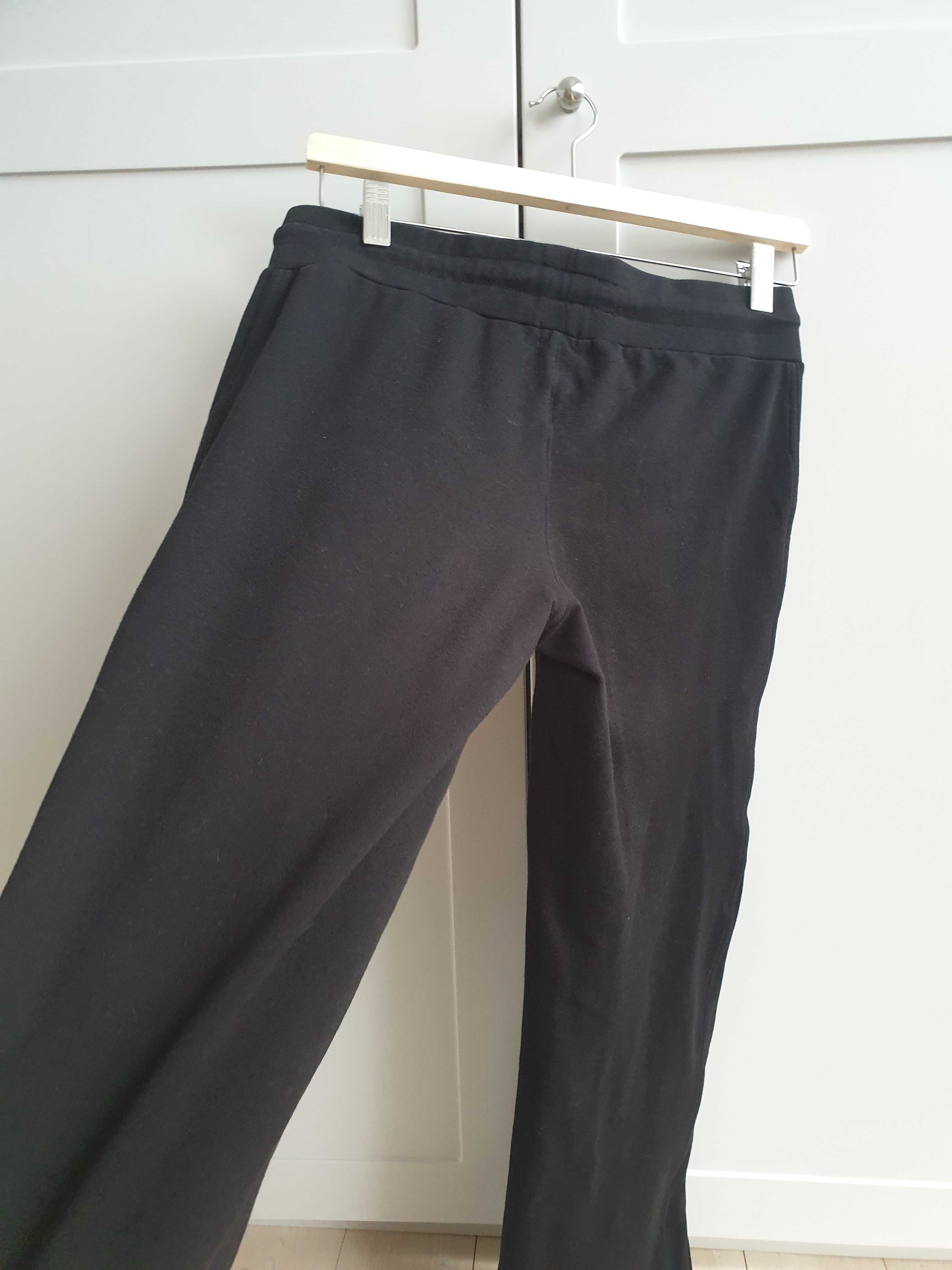 Czarne dresy Reserved spodnie dresowe S 36 38