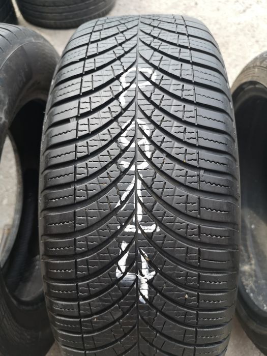 Opona wielosezonowa 215/55/17 Goodyear Vector 4 Season gen3 98W 1szt