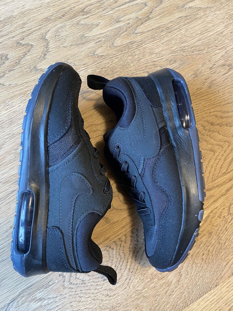 Buty dziecięce Nike Air Max Motif EUR 31