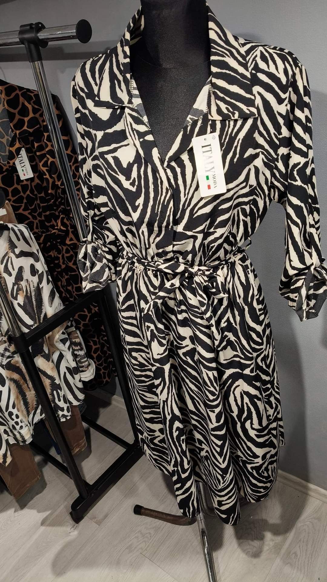 Sukienka Zebra nowa z metką