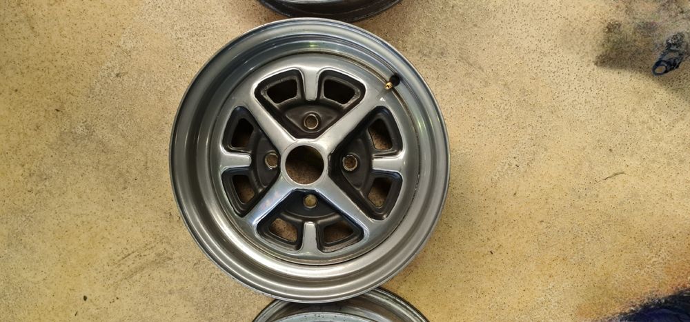 4 jantes para MGB ou BGT