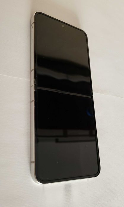 Samsung Galaxy Z Flip 5 SM-F731B 8GB/256GB Kremowy
