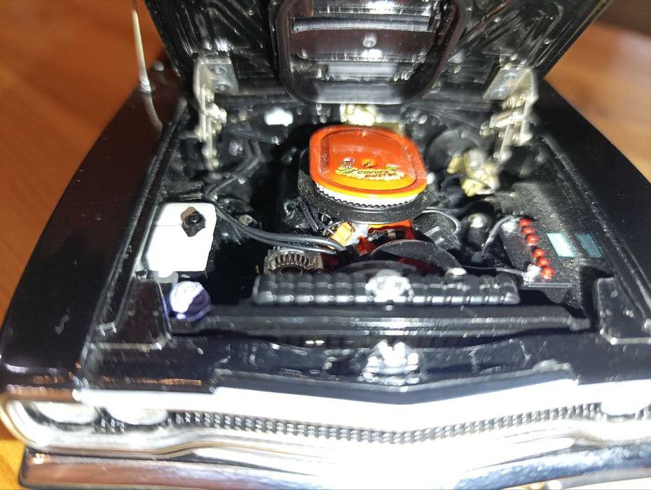 Модель автомобіля 1/18 GMP 1970 PLYMOUTH GTX