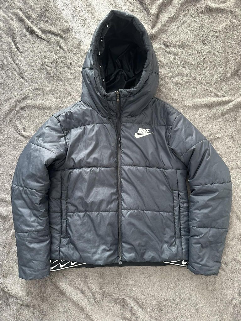 Kurtka puchowa Nike W NSW Syn Fill Jacket Oversize Granatowa