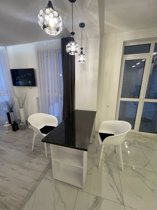 Є EcoFlow!ШИКАРНА 3-кім VIPновобуд(кухня-студія) О.ПЕТРИЩУКА(Суворова)