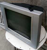 Цветной телевизор BRAVIS 21F20X (на запчасти или под восстановление)