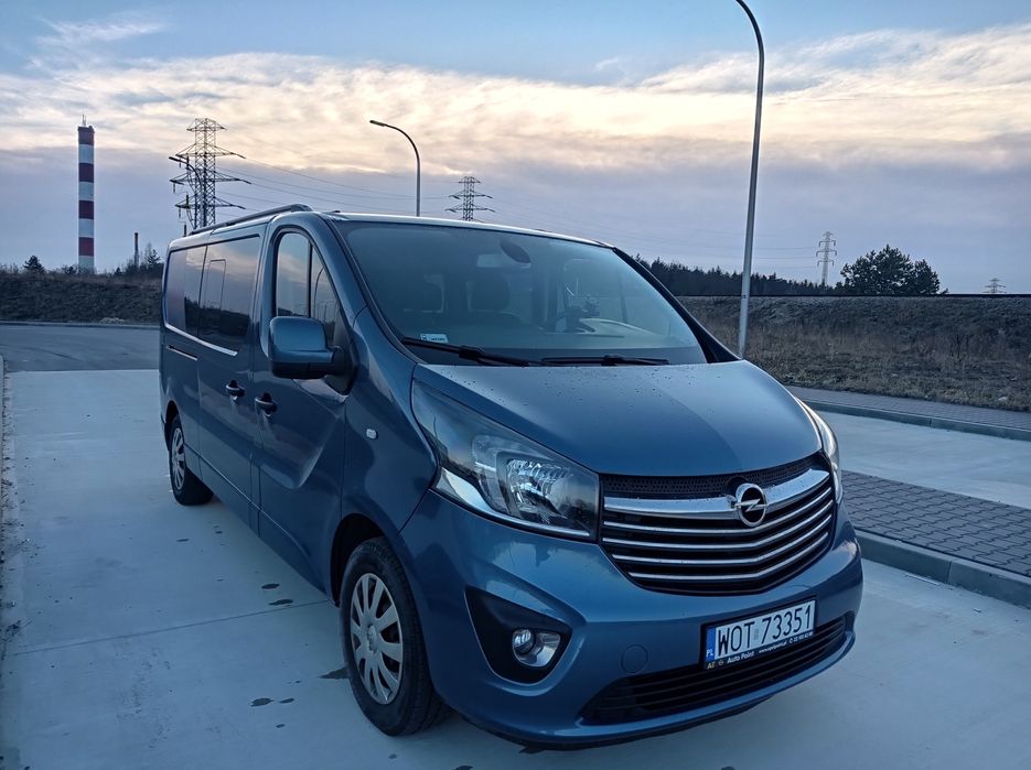 Wynajem, wypożyczalnia busów 9 osobowych z kierowcą lub bez, na kat b