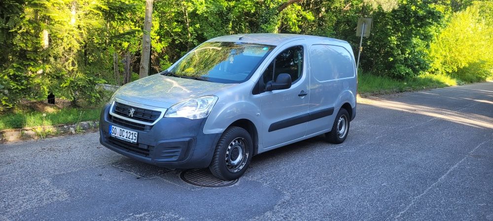 Peugeot Partner Furgon 1,6hdi 160tys km klima,hak,elekt