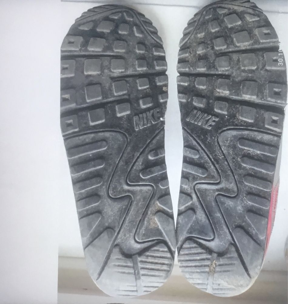Продам кроссовки Nike airmax 44