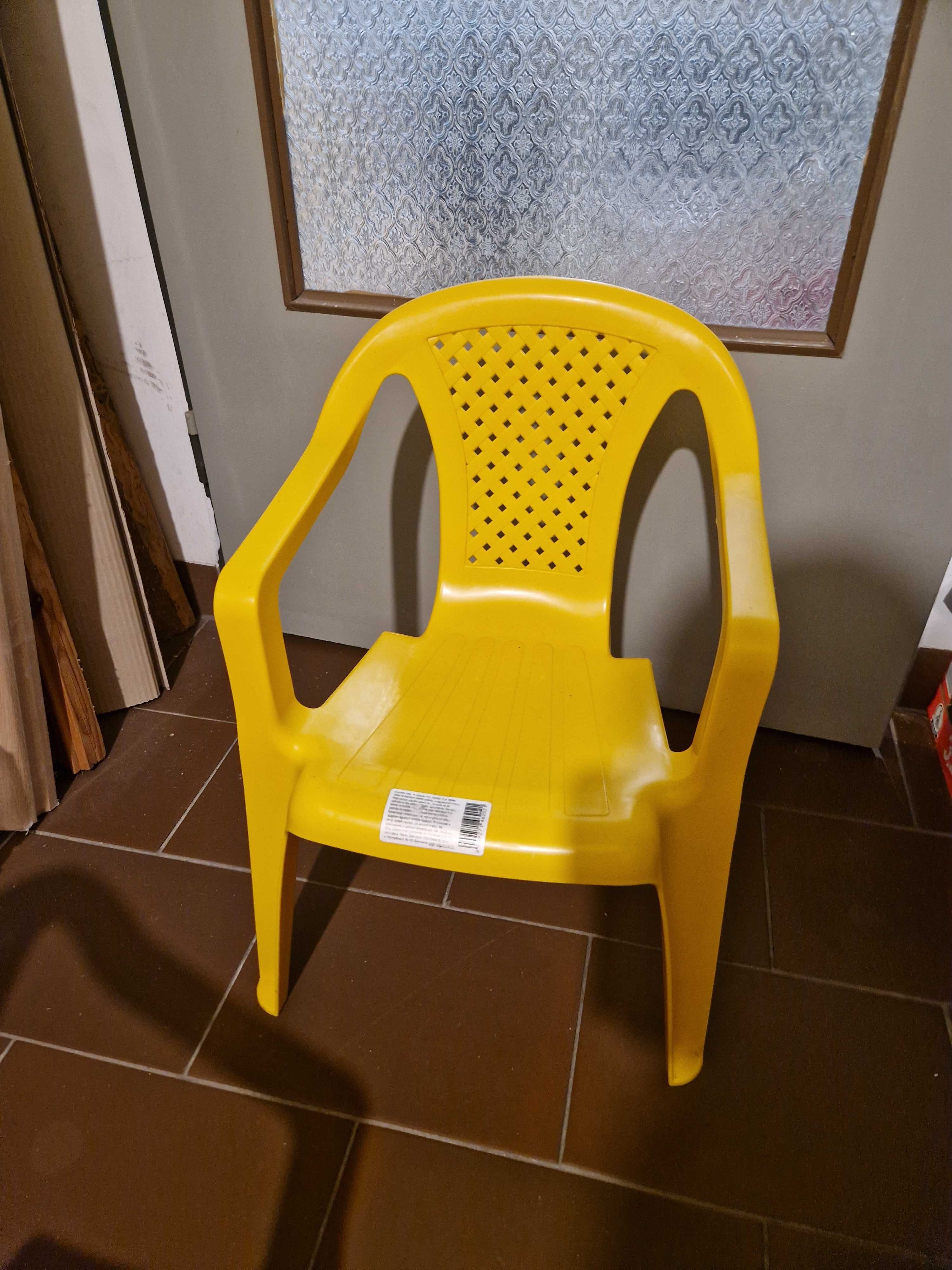 Krzesełko ogrodowe dla dziecka