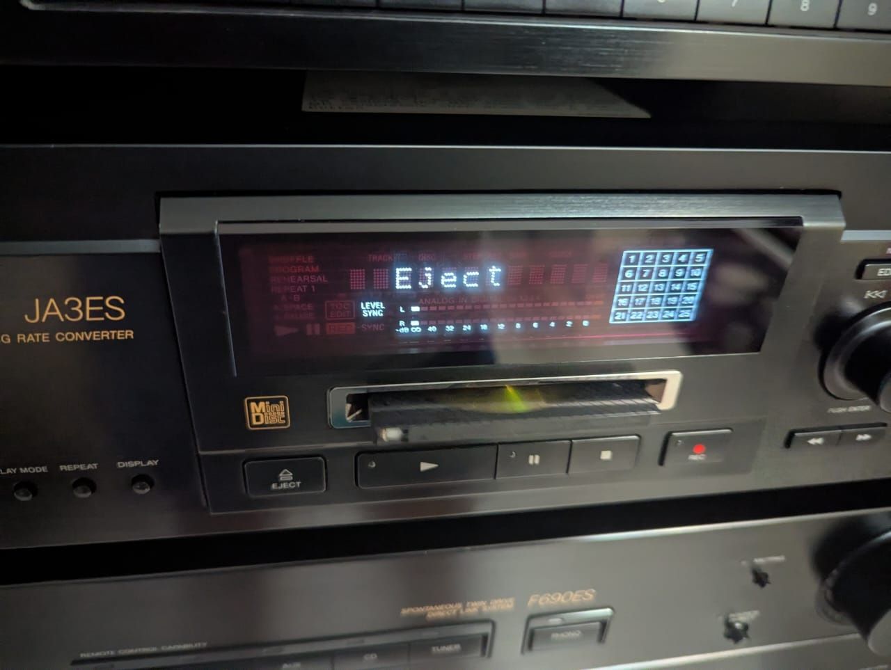 Минидисковая дека Sony MDS-JA3ES