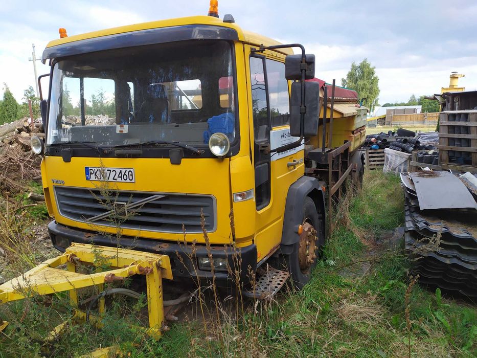 Piaskarka pługopiaskarka Volvo FL614
