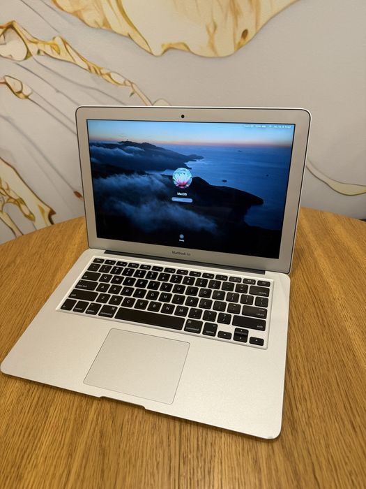 MacBook Air 13” (Early 2014)