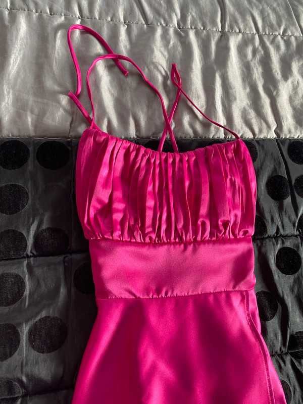 vestido rosa fúcsia de cerimónia