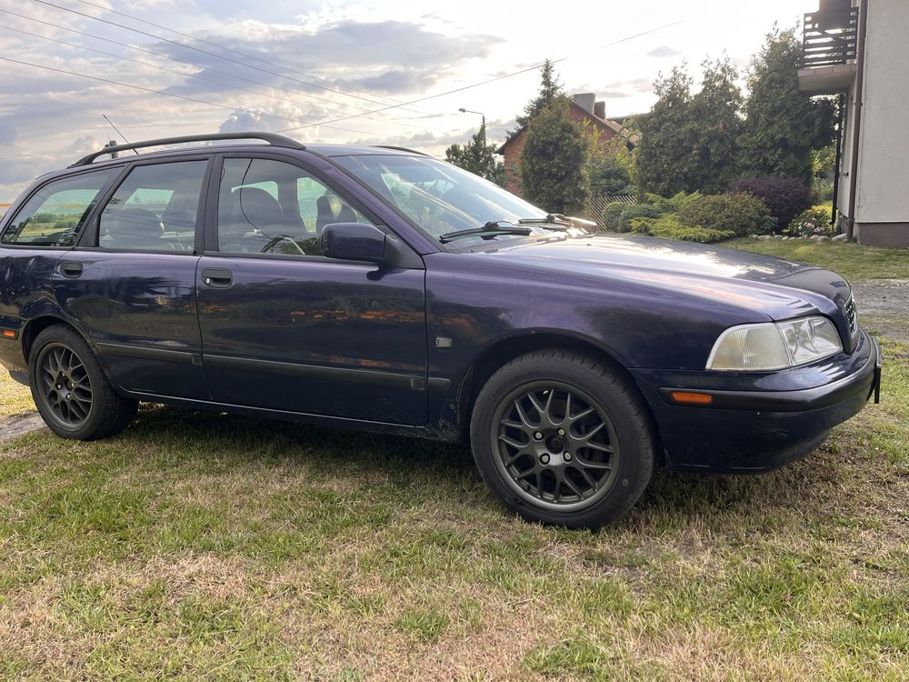 Volvo v40 benzyna+gaz, hak, klima, brak PT