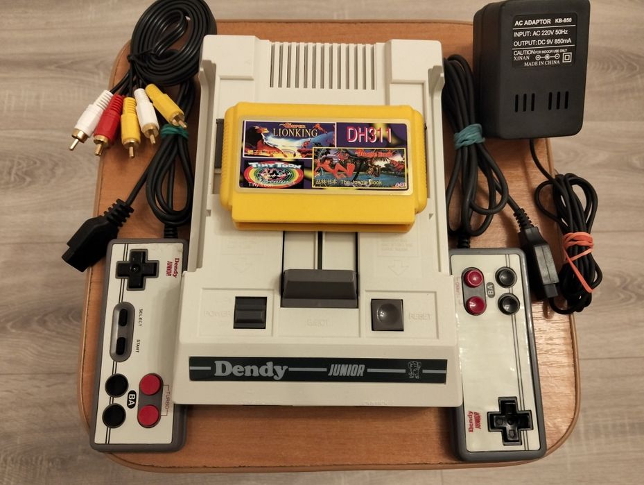 Dendy Junior ігрова приставка