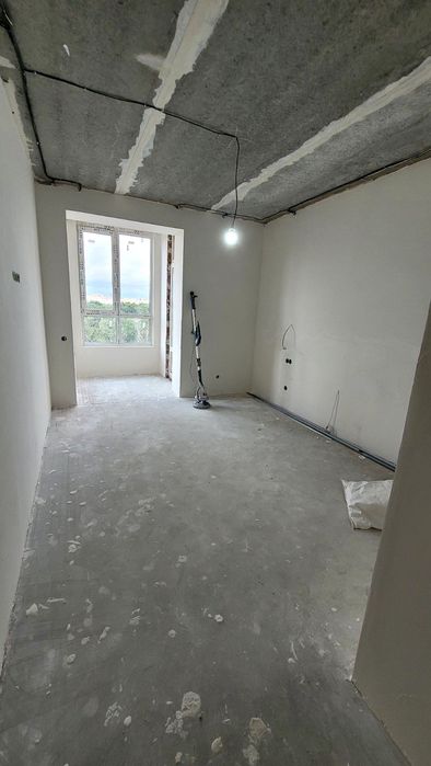 Поклейка шпалер, покраска, штукатурка, шпаклівка - майстер з досвідом