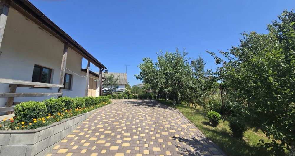 Новий Будинок в селі Сусли