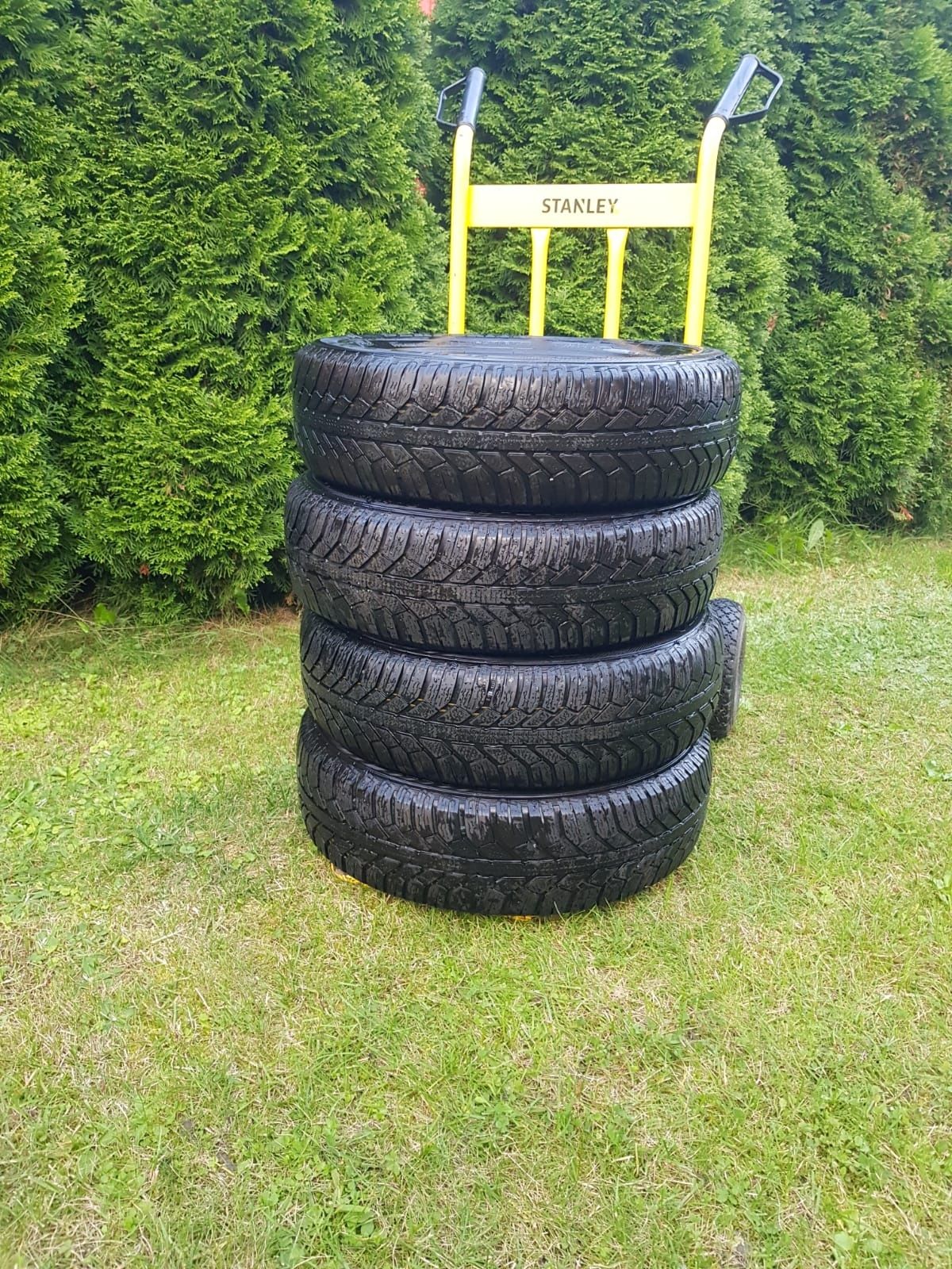 Opony 165 / 70 / R 14 T