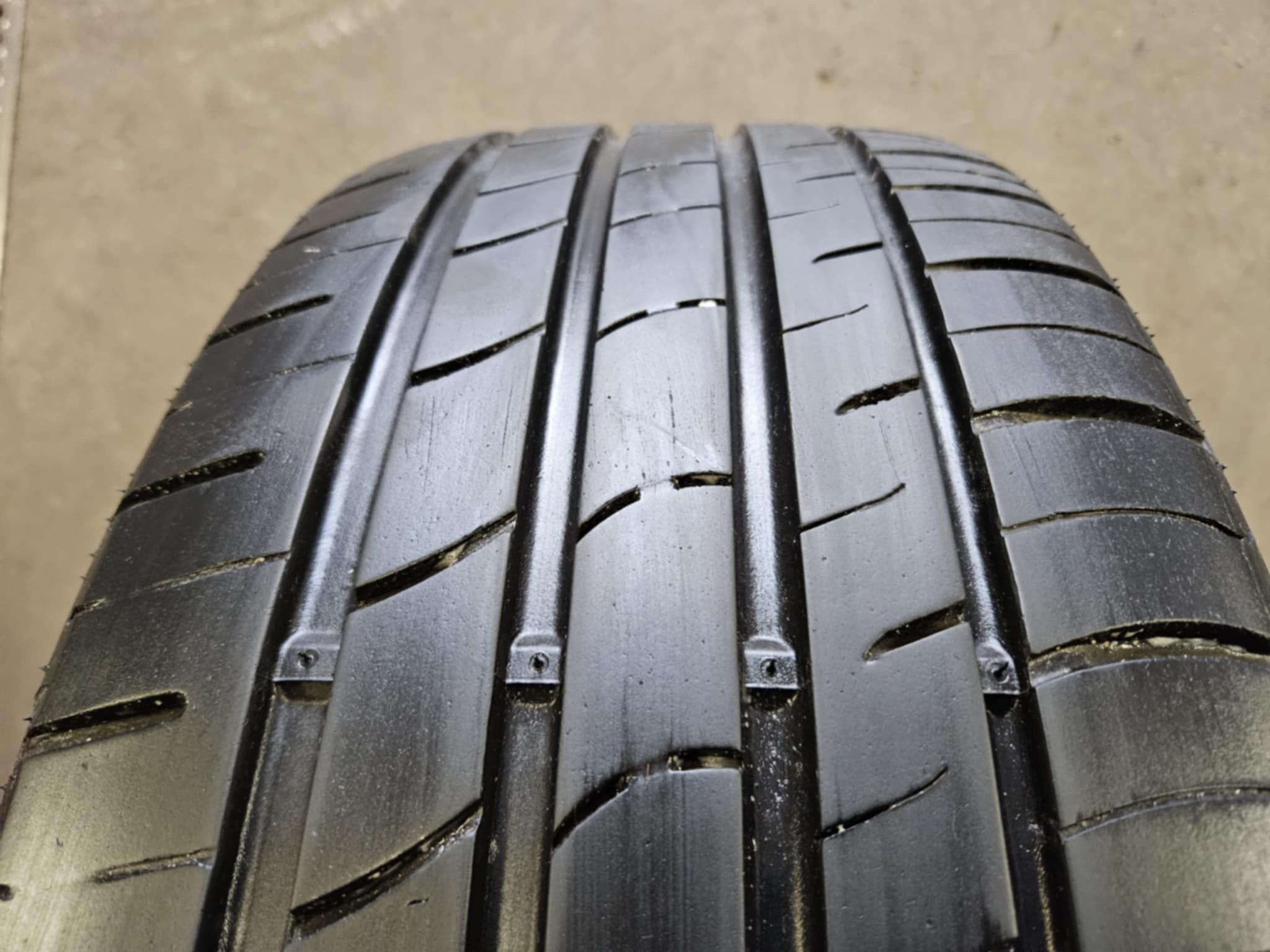 2x 235/55R18 100V Nexen N'Fera RU1 / 2x 6,5mm [238]