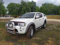 Mitsubishi L200 2011 год