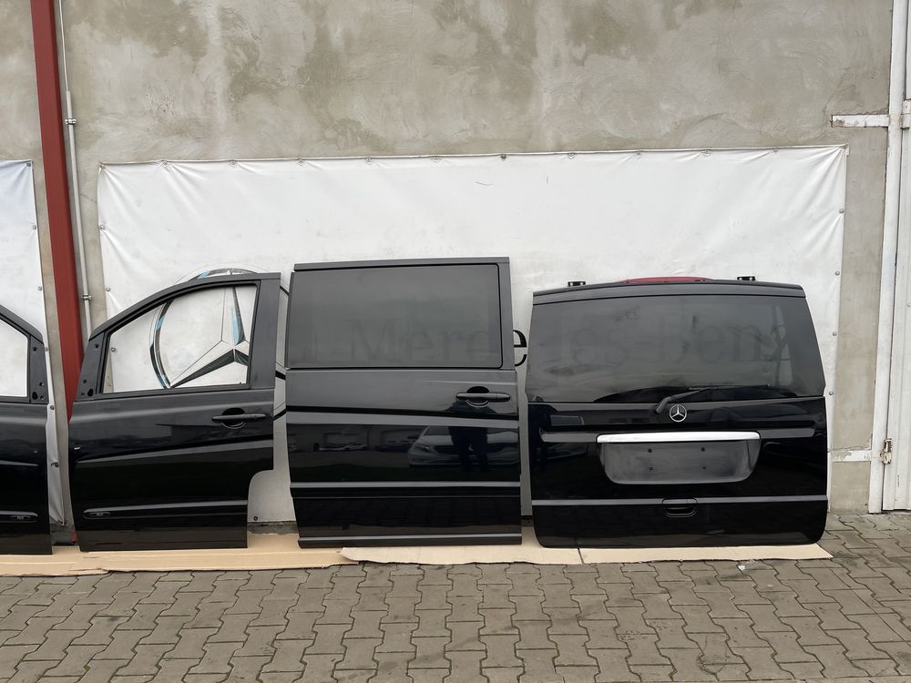 Двері дверка кришка багажника ляда віто віано Mercedes Vito Viano 639