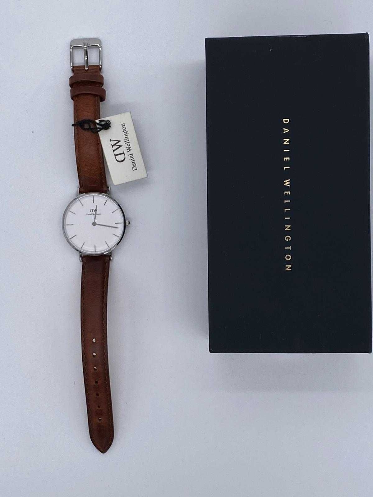 Zegarek damski srebrny brązowy Daniel Wellington Classic Petite