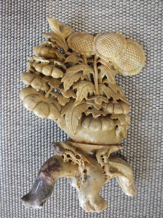 Rzeźba  kamień steatyt (kamień mydlany) Chiny w stylu dynastia Qing L