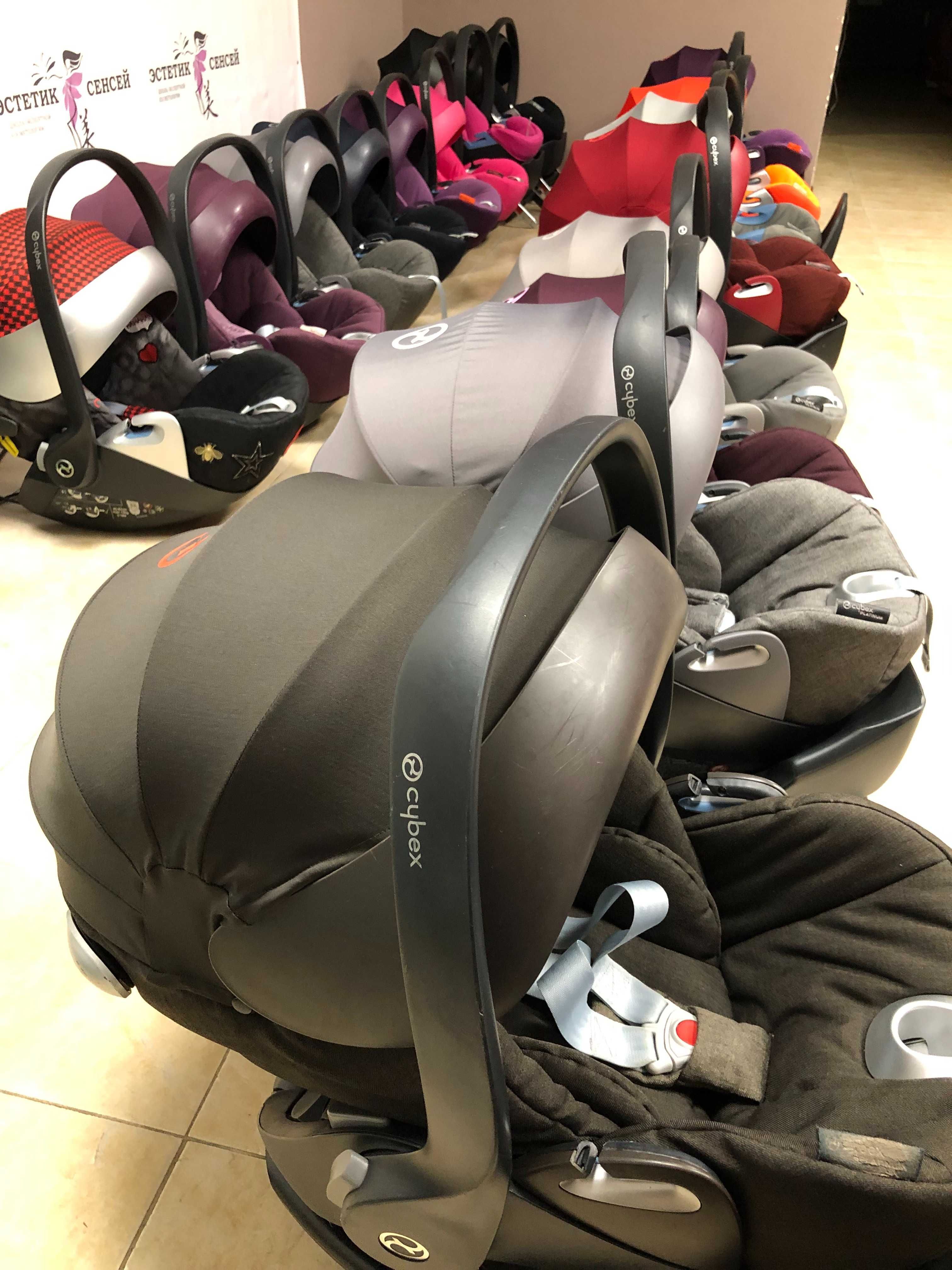 Автокрісло Britax Römer Cybex Recaro Maxi Cosi автолюлька cloud