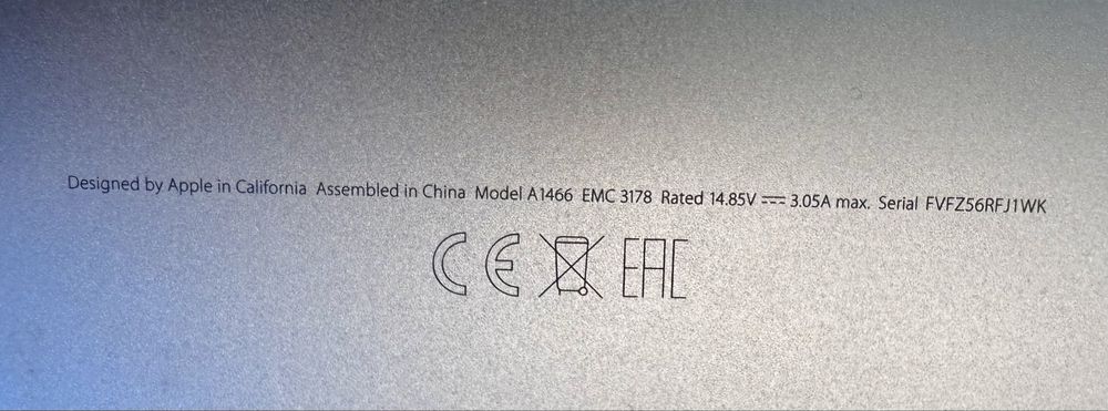MacBook Air A 1466 - 2017r