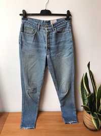 Jeansy dżinsy z wysokim stanem zwężane jasnoniebieskie Clara.Co L/W31