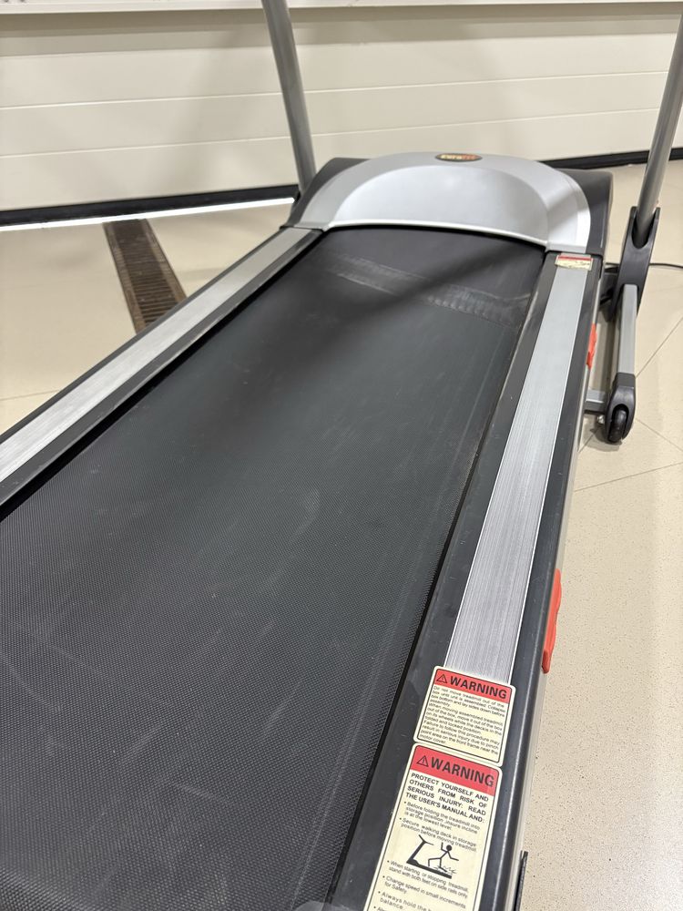 Бігова доріжка EuroFit Pacifica Fitness 1610CA