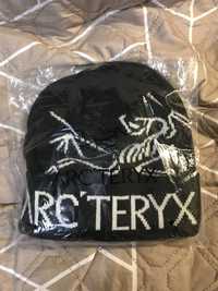 Шапка Arcteryx чорна