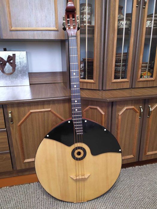 Продам Домра  БАС