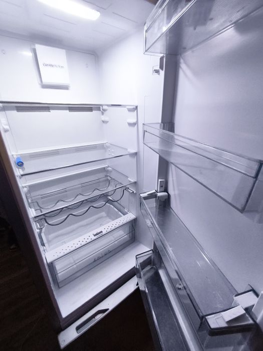 Lodowka Sharp titanium gray