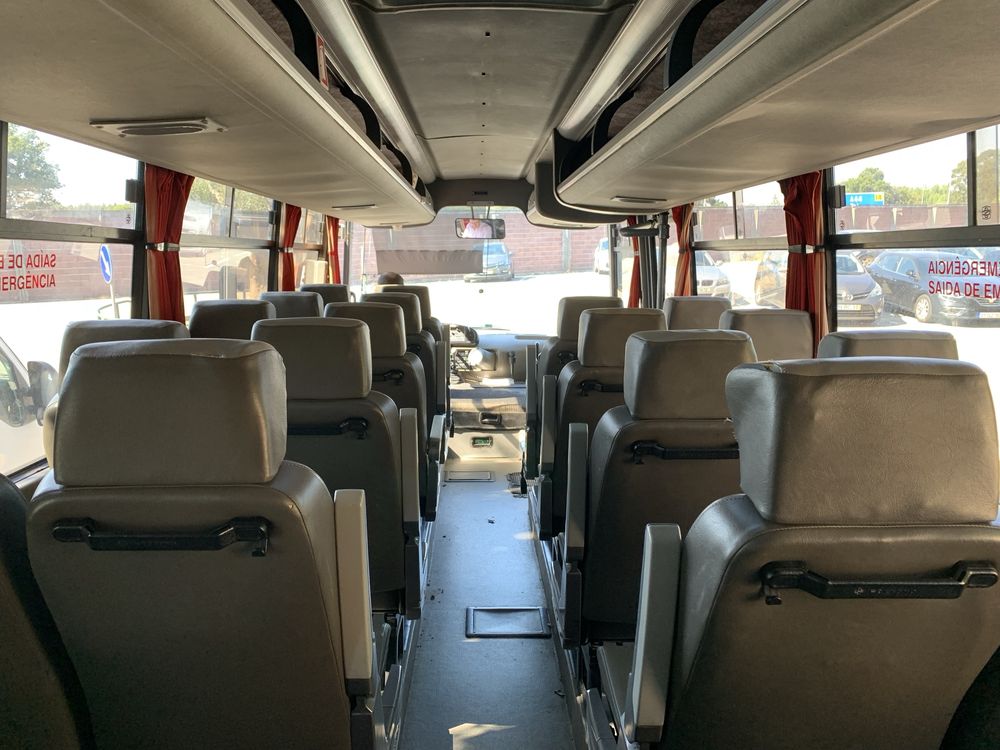 Toyota Mini bus 28 Lug