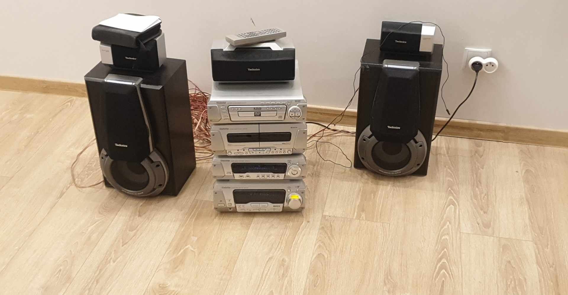 Sprzedam wieżę Technics