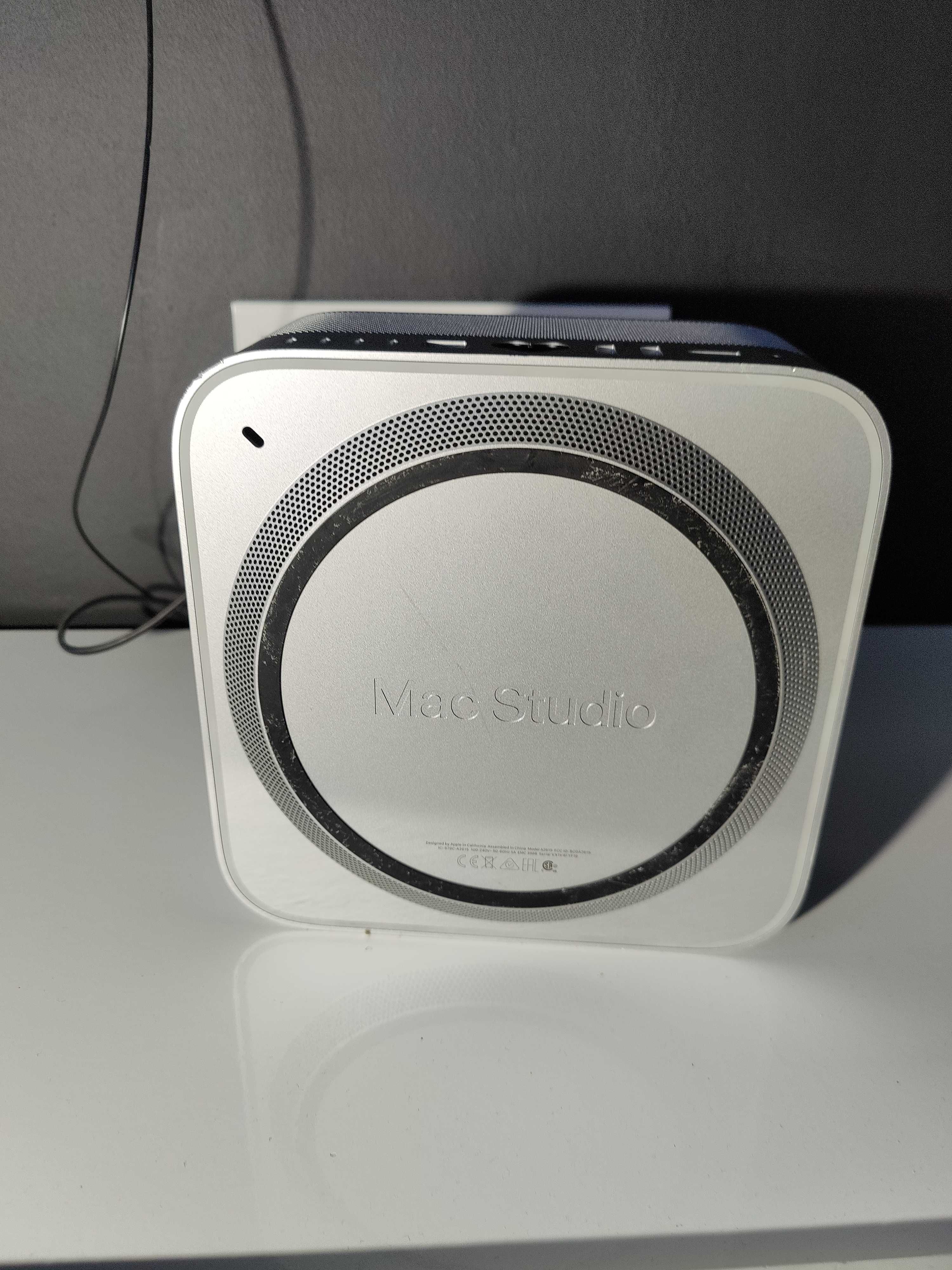 Mac studio 2022 apple / комп'ютер системний блок/ модель а2615