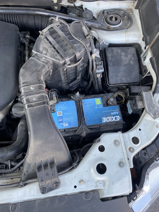 OUTIANDER XL 2010 2.2 автомат