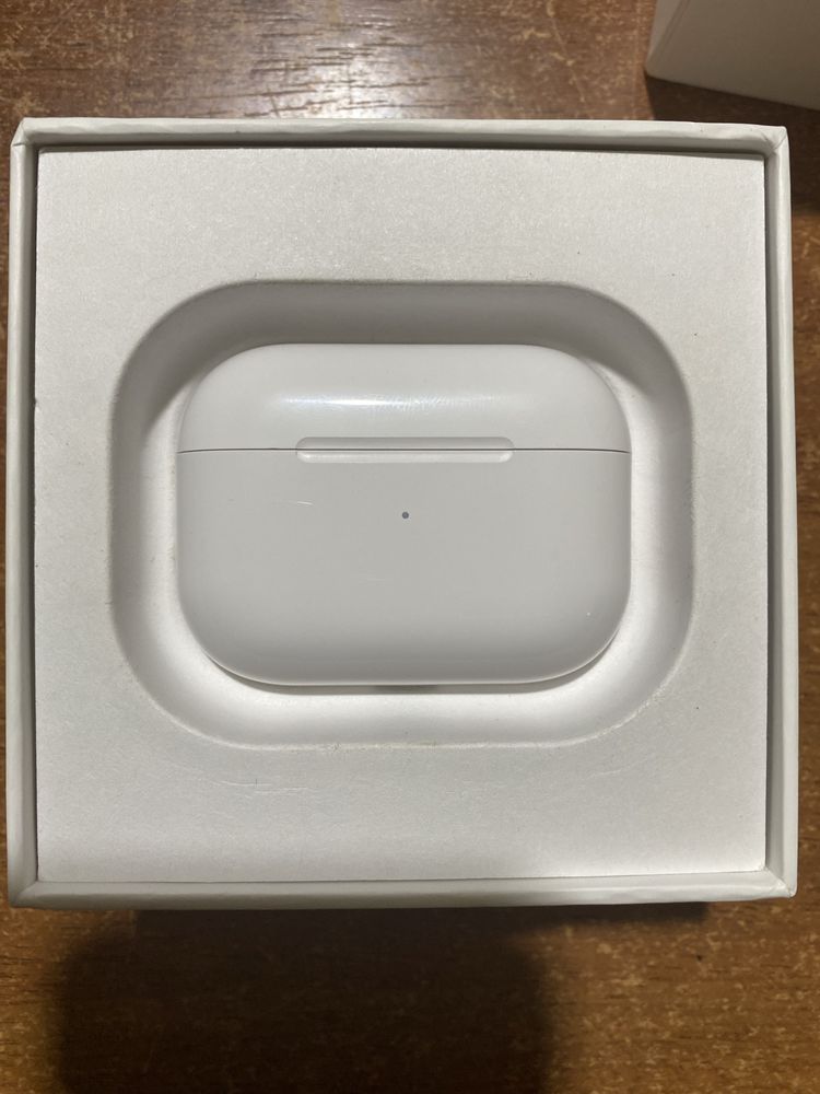 AirPods Pro(читайте опис)