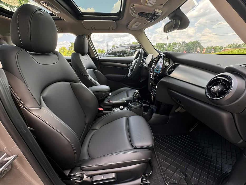 MINI Cooper S      2022