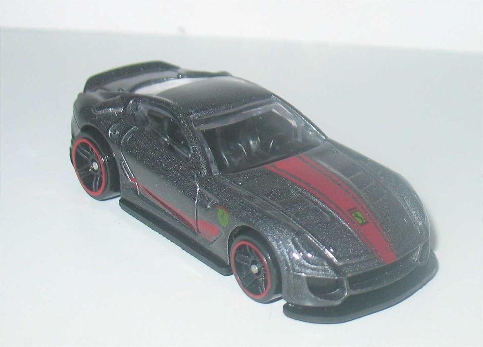 Ferrari 599XX (Escala 1/64 aproximada)