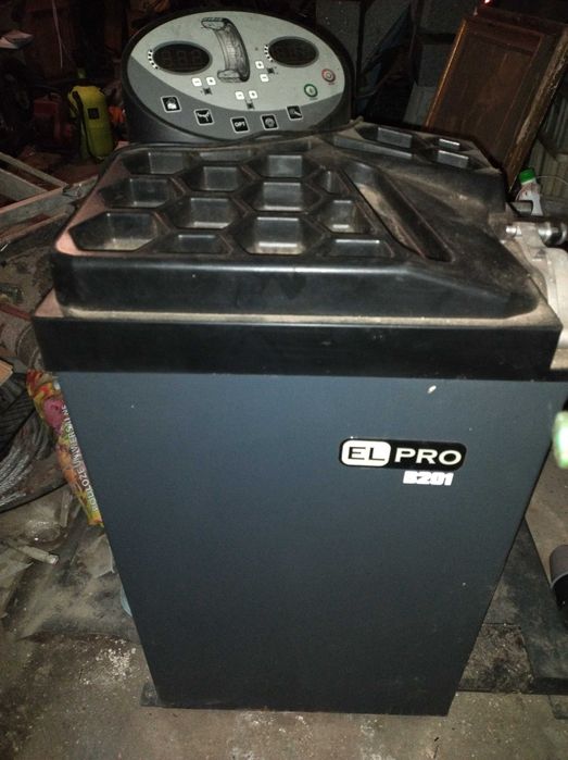 Wyważarka automatyczna z laserem LPro 201