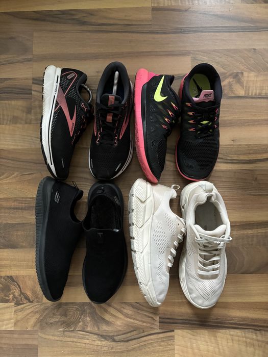 41-42 nike кросівки brooks