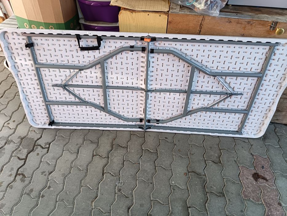 Mesa grande plástica