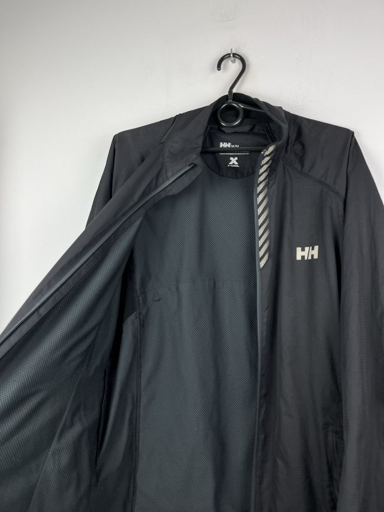 Czarna kurtka sportowa watrówka męska Helly Hansen rozmiar M fit L
